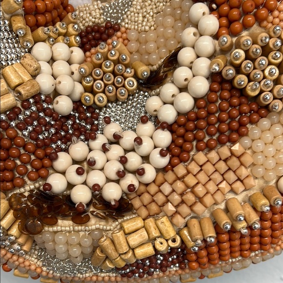 ✨Artisanal Cream and Brown Beaded Hobo Bag ✨ - Picture 3 of 8